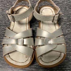 Saltwater sandals